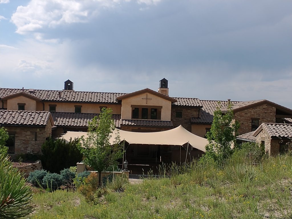 Chino-stretch-canopy-for-wedding Chino tent attached to home