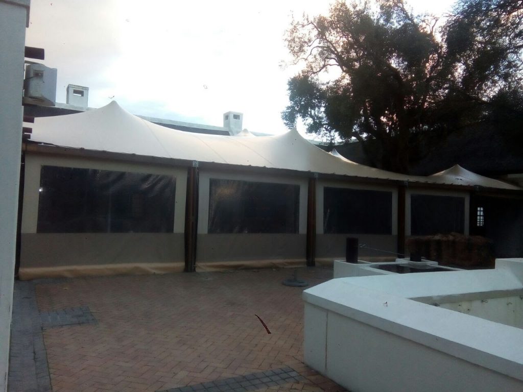 Guyline-free-tent-enclosure Restaurant tent